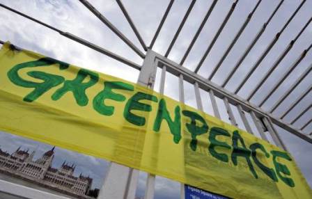Greenpeace3